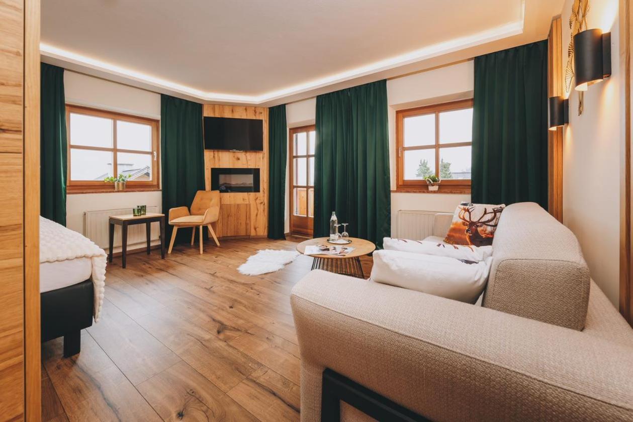Hotel Gasthof Mitteregger - Beste Lage In Kaprun Exterior photo